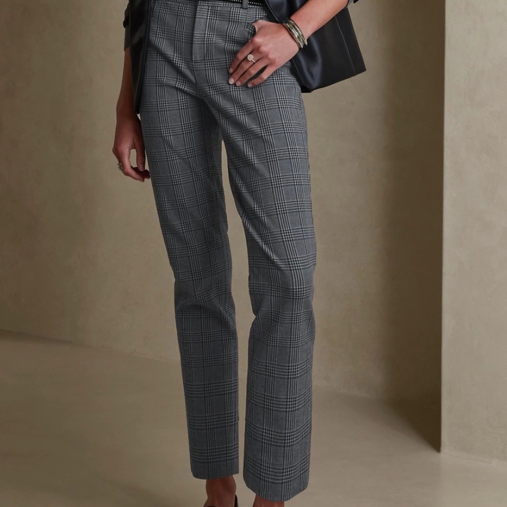 EUC - Sloan Slim Pants - Navy Plaid